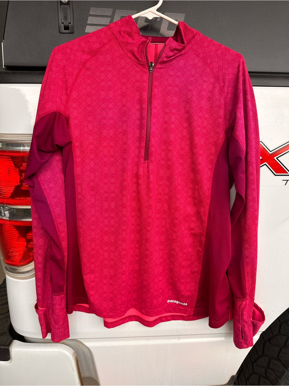 Patagonia Women's size L Half-Zip Pullover - Magenta - Picture 6 of 8